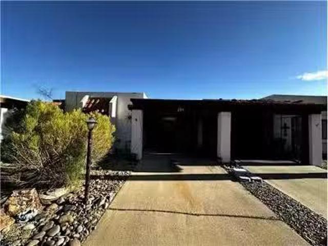 House for sale in Green Valley