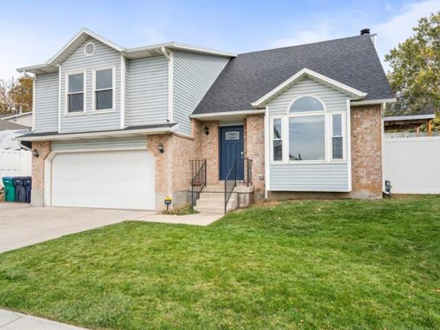 House for sale in Sandy, Utah