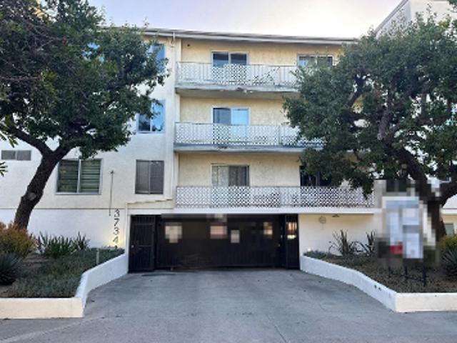 House for sale in Canoga Park, California