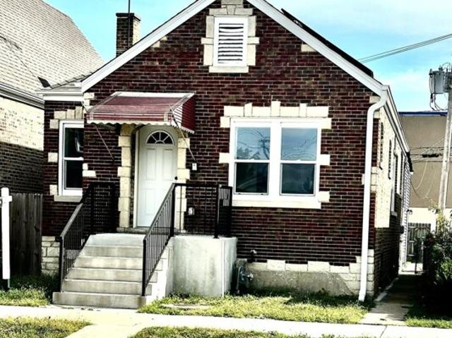 House for sale in Cicero, Illinois