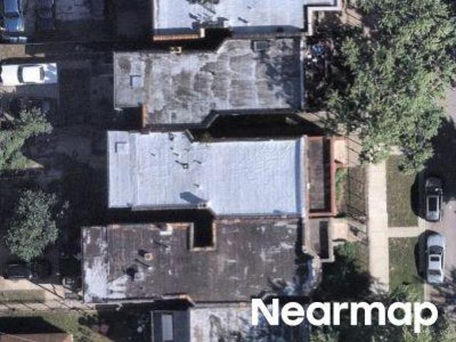 Commercial for sale in Woodlawn, Chicago