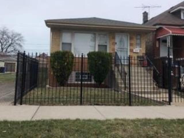House for sale in Chicago