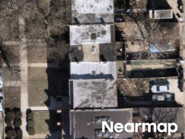 Townhouse for sale in Chicago Park, Illinois