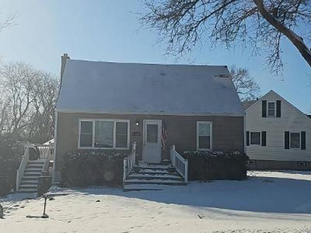 House for sale in Villa Park, Illinois
