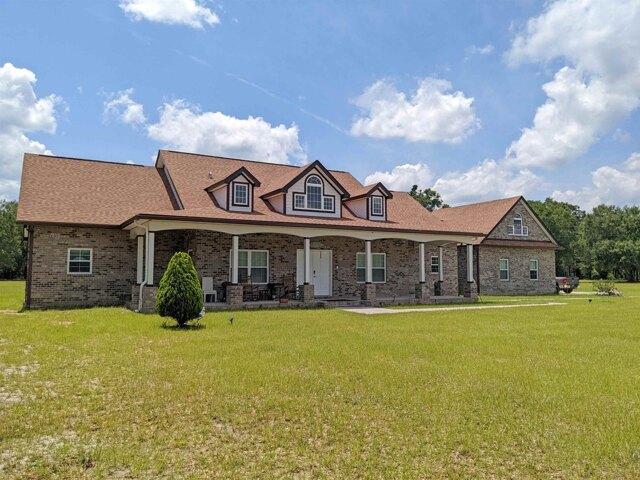 House for sale in Lee