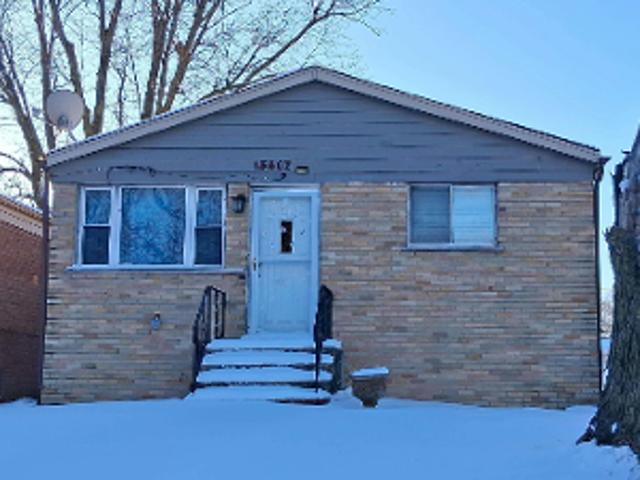House for sale in Crestwood, Illinois