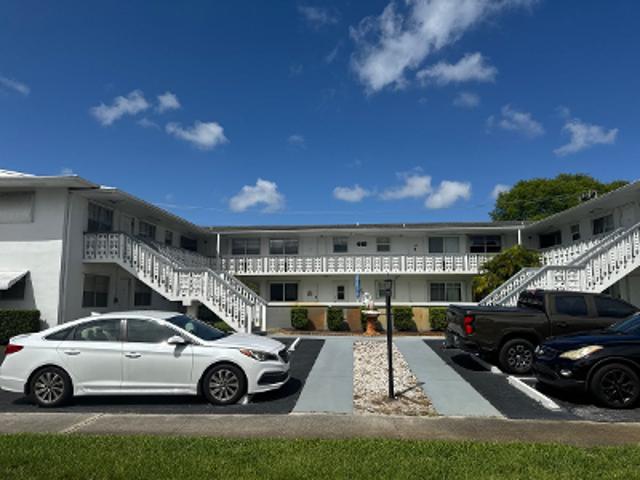 Condo for sale in Hollywood, Broward County
