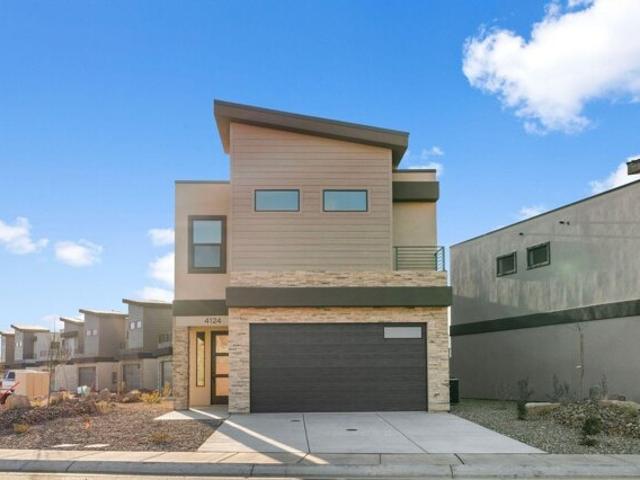 House for sale in Washington, Utah