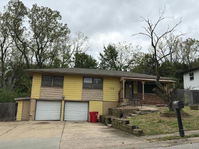 House for sale in Maywood, Independence