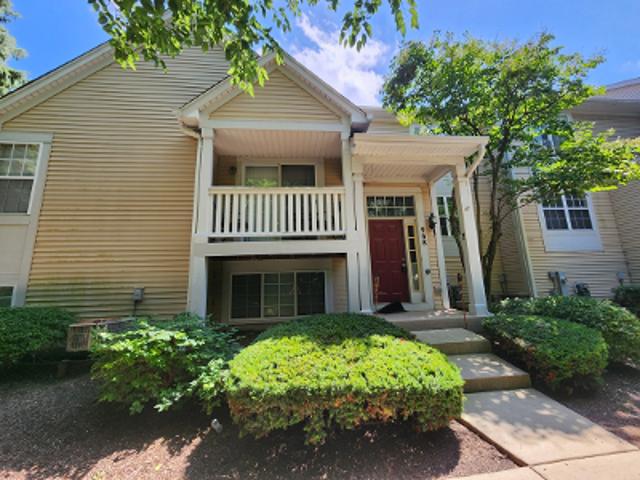 Condo for sale in Waukegan, Illinois