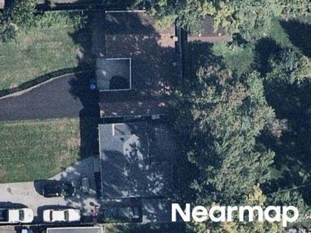 House for sale in Worth, Illinois