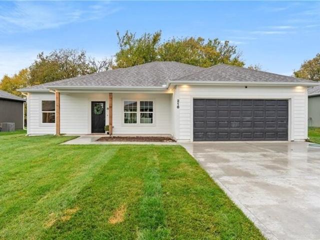 House for sale in Lone Jack, Missouri