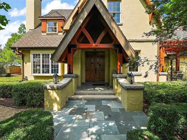 House for sale in Howey In The Hills