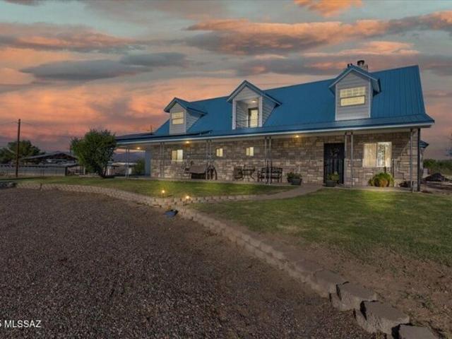 House for sale in Amado, Arizona