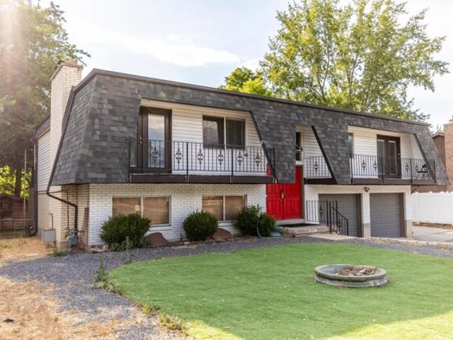 House for sale in Sandy, Utah