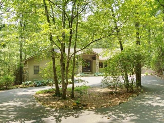 House for sale in Lake Toxaway