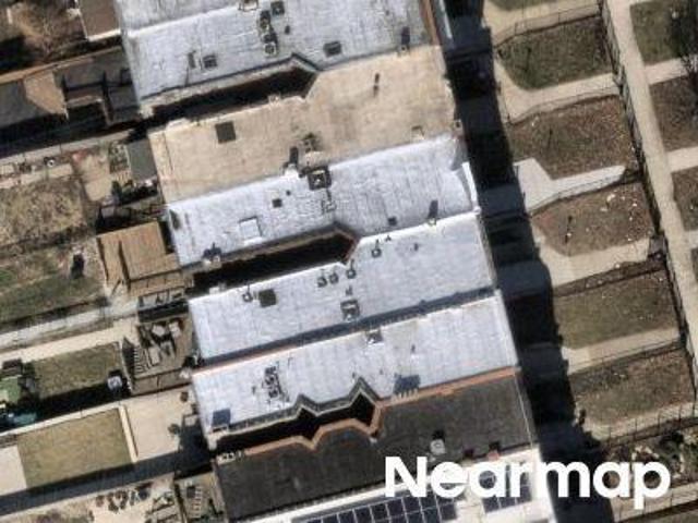 Townhouse for sale in Chicago Park, Illinois