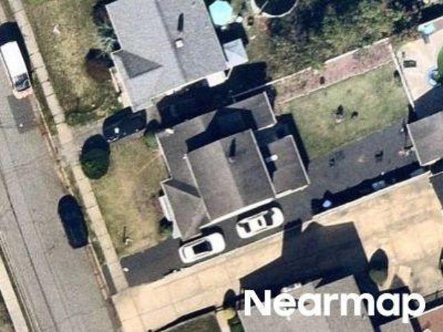 House for sale in Avenel, New Jersey