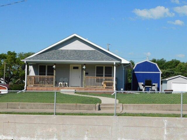 House for sale in Creston, Iowa