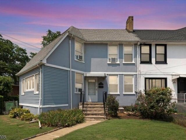 House for sale in Elizabeth, New Jersey