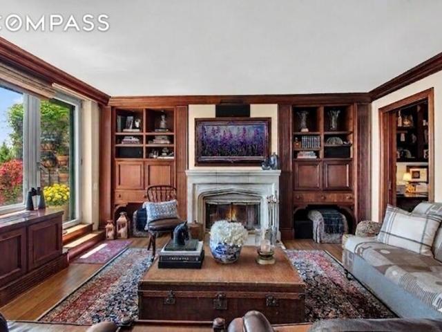 Condo for sale in Arverne, New York
