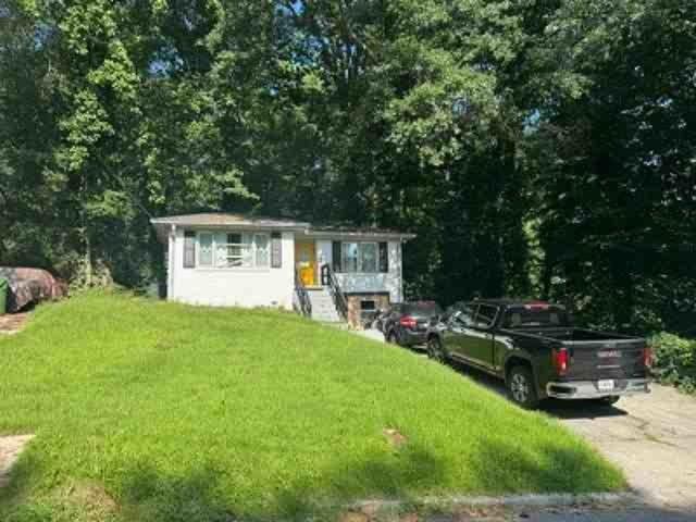 House for sale in Grove Park, Atlanta