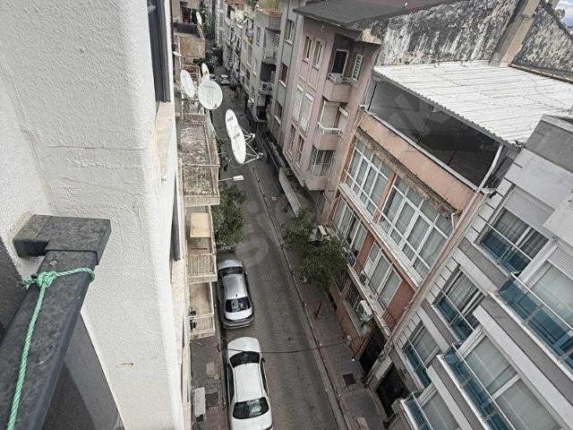 İzmir, Konak içerisinde satılık mülk