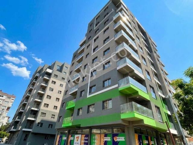 Bayrakli, İzmir içerisinde satılık mülk