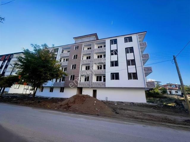 Baraklı, Çiçekdağı içerisinde satılık mülk