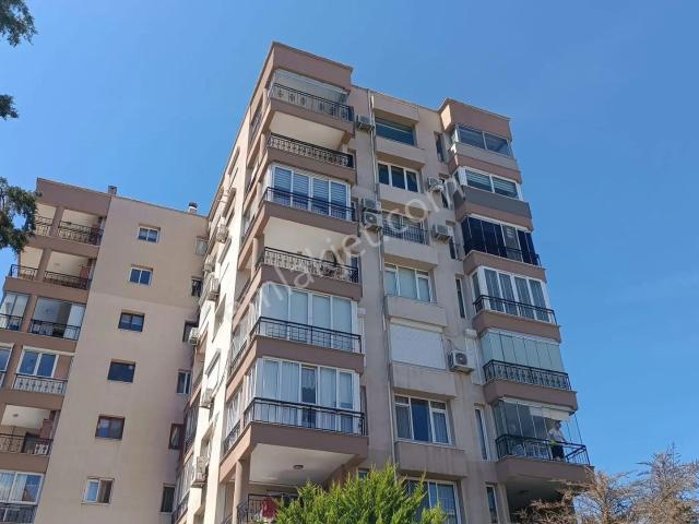 Karabağlar, İzmir içerisinde satılık mülk