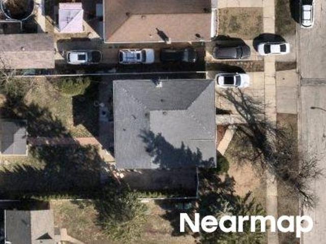 House for sale in Evergreen Park, Illinois