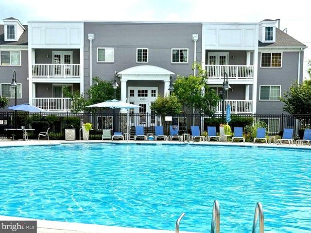 Condo for sale in Arlington