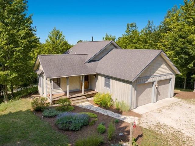 House for sale in Maple City House for sale in Maple City