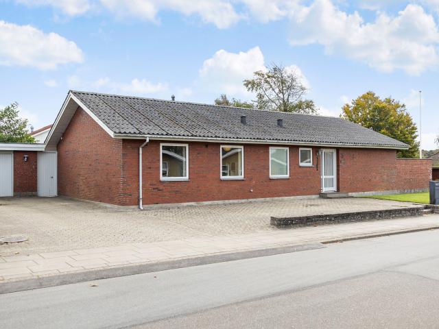 Villa til salg i Frederiksberg, Holsted Stationsby