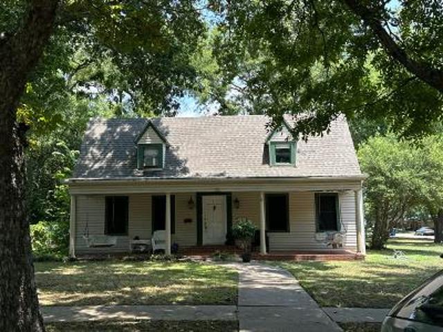 House for sale in Ellis, Texas