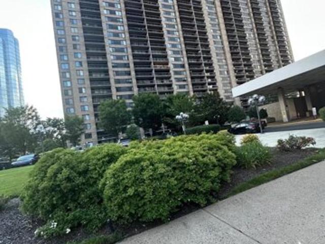 Condo for sale in Falls Church