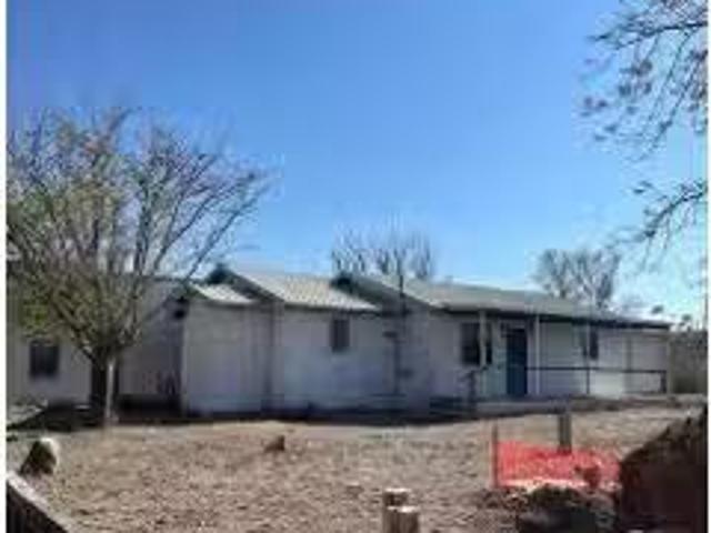 House for sale in Pecos