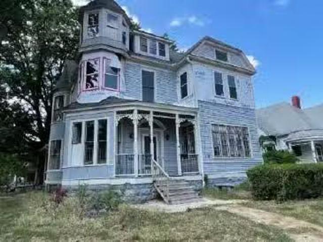 House for sale in Sedalia