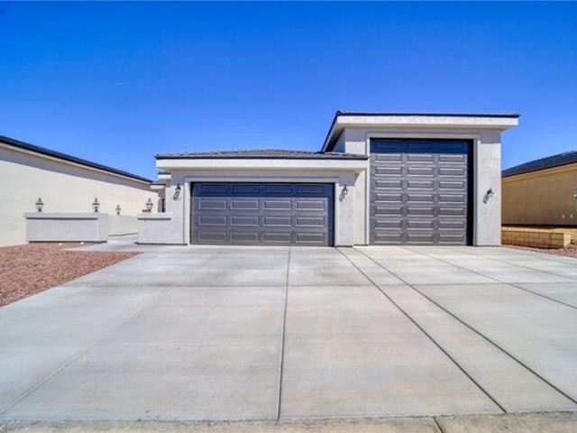 House for sale in Fort Mohave