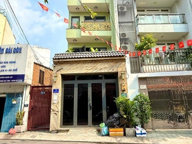 Nhà mặt phố bán