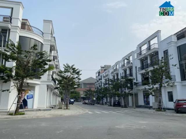 Nhà mặt phố bán