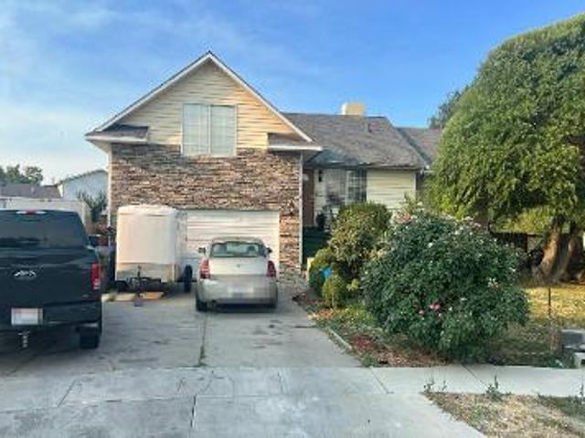 House for sale in West Valley City, Utah