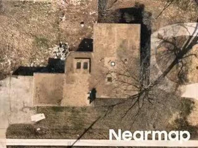 House for sale in Springfield