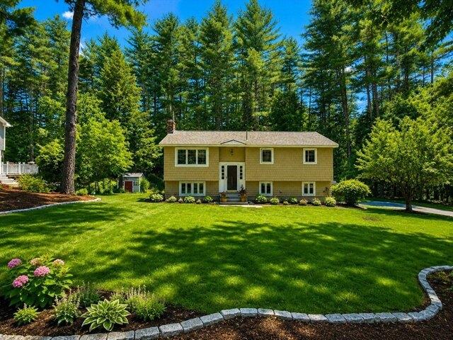 House for sale in Townsend, Massachusetts