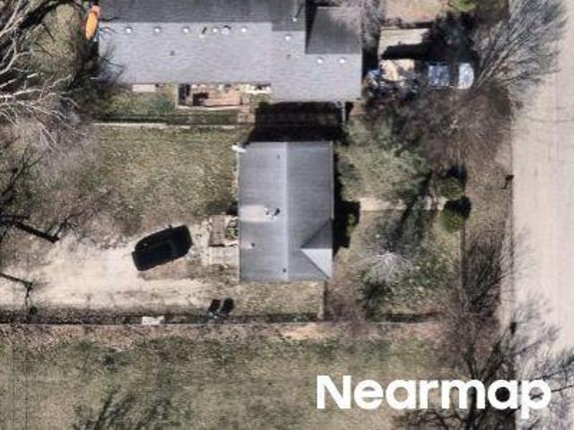 House for sale in Mchenry, Illinois