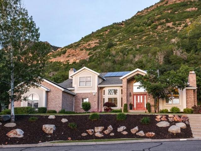 House for sale in Sandy, Utah