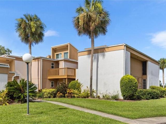 Condo for sale in Mount Dora