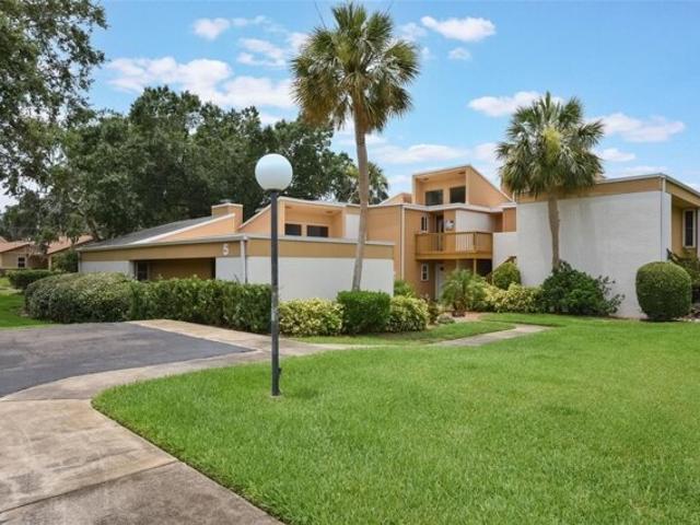 Condo for sale in Mount Dora