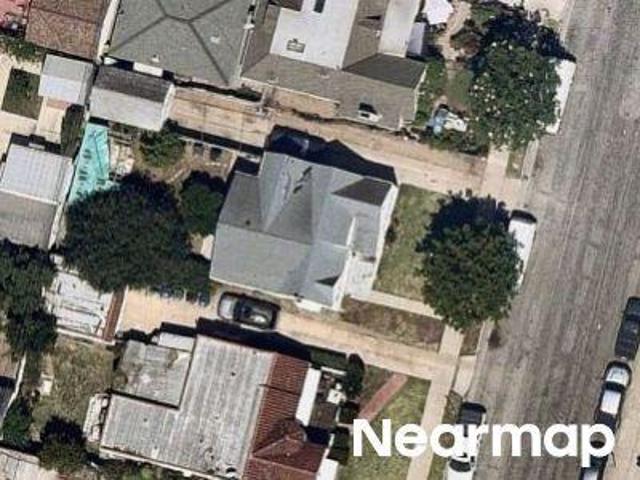 House for sale in East Los Angeles, Canoga Park