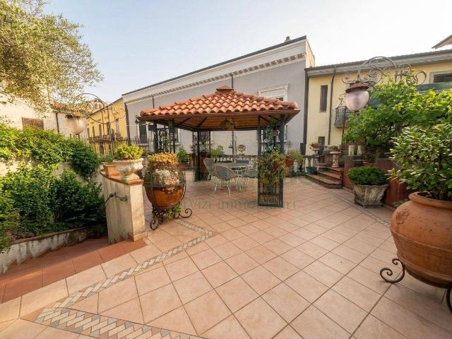 Villa Indipendente in affitto a Atripalda, Campania